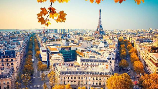 Nước Pháp tiếng Anh là gì? Cách phát âm và cụm từ liên quan